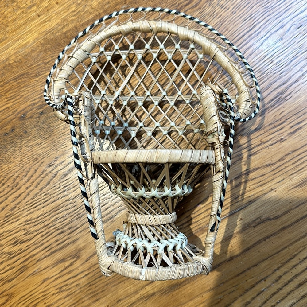 Mini Wicker Chair - Picture 3 of 3